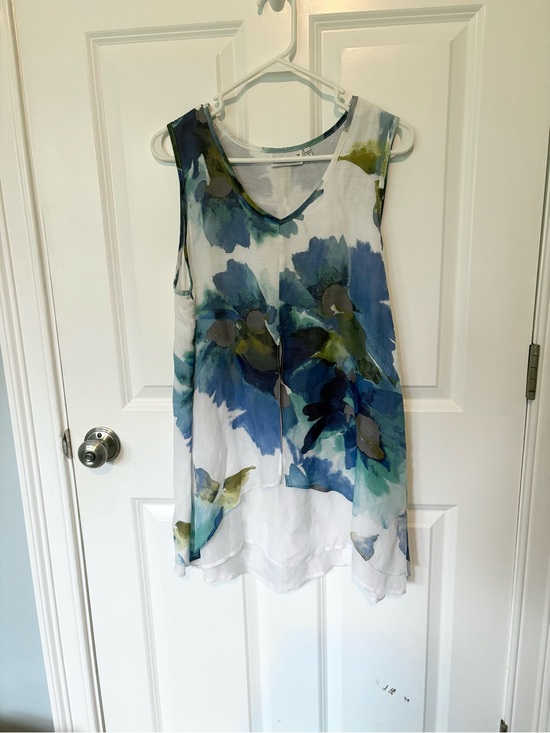 Habitat Tops - Boho Chic Lagenlook Abstract Habitat Floral Watercolor Sleeveless Tunic